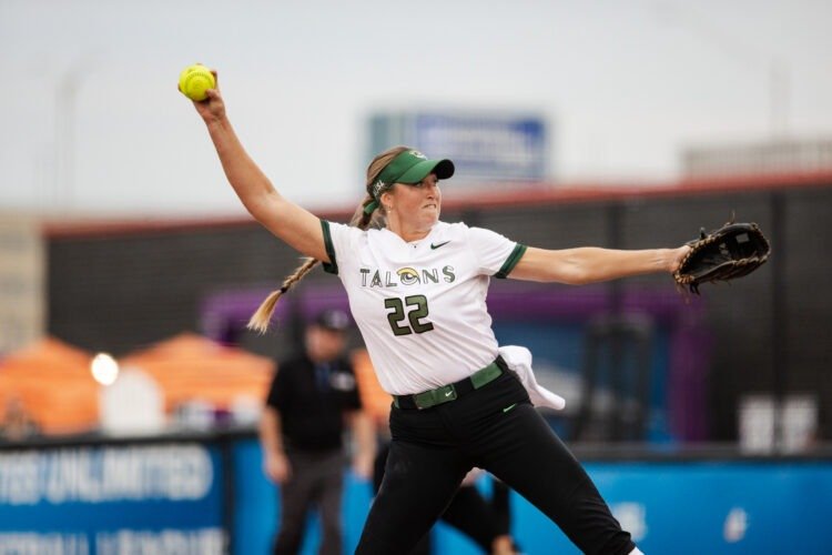 Talons Georgina Corrick